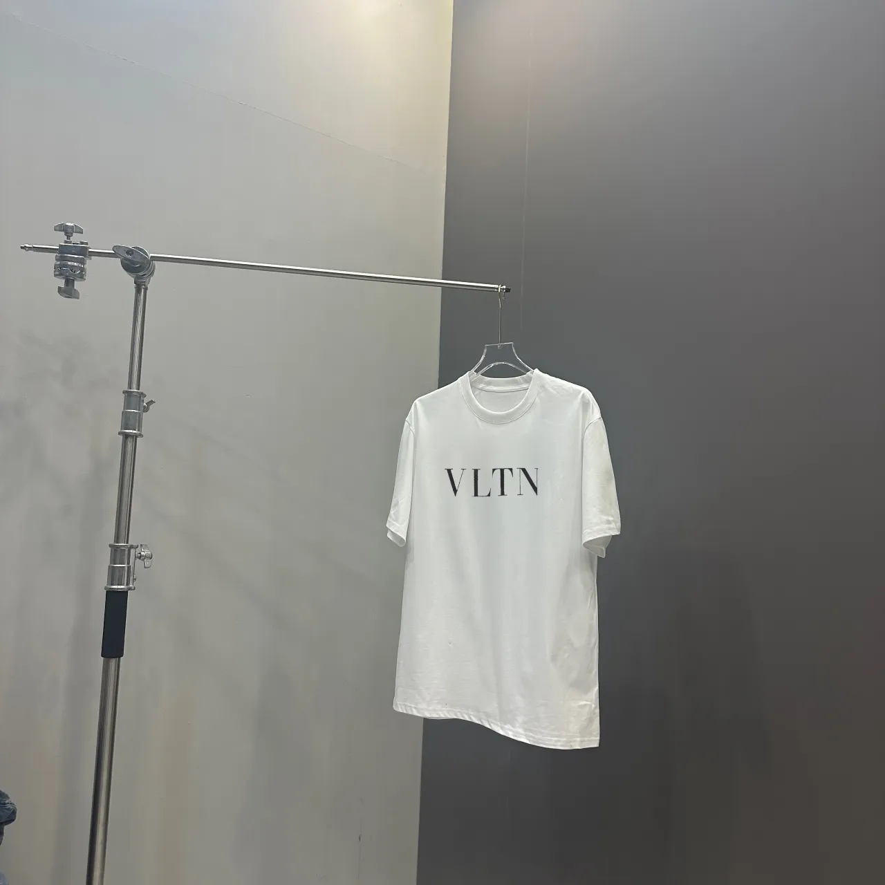 VALENTNO 2024 Classic T 280 ， Breathable ， ， ！ Same Style ：White Black -Size：S M L Xl